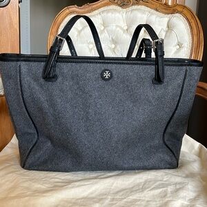 Tory Burch Purse EUC!!!